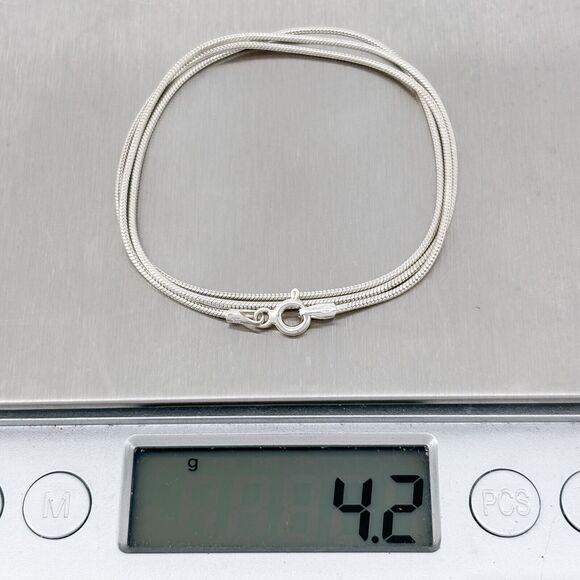 Vintage Italy BOMA Sterling Silver 925 1.1mm Snake Chain Necklace 17.5" - Picture 3 of 3